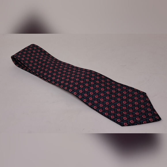 Hermes Paris Men's Tie Neck Tie Vintage Rose Floral 100% Silk Authentic 56" - Picture 15 of 16